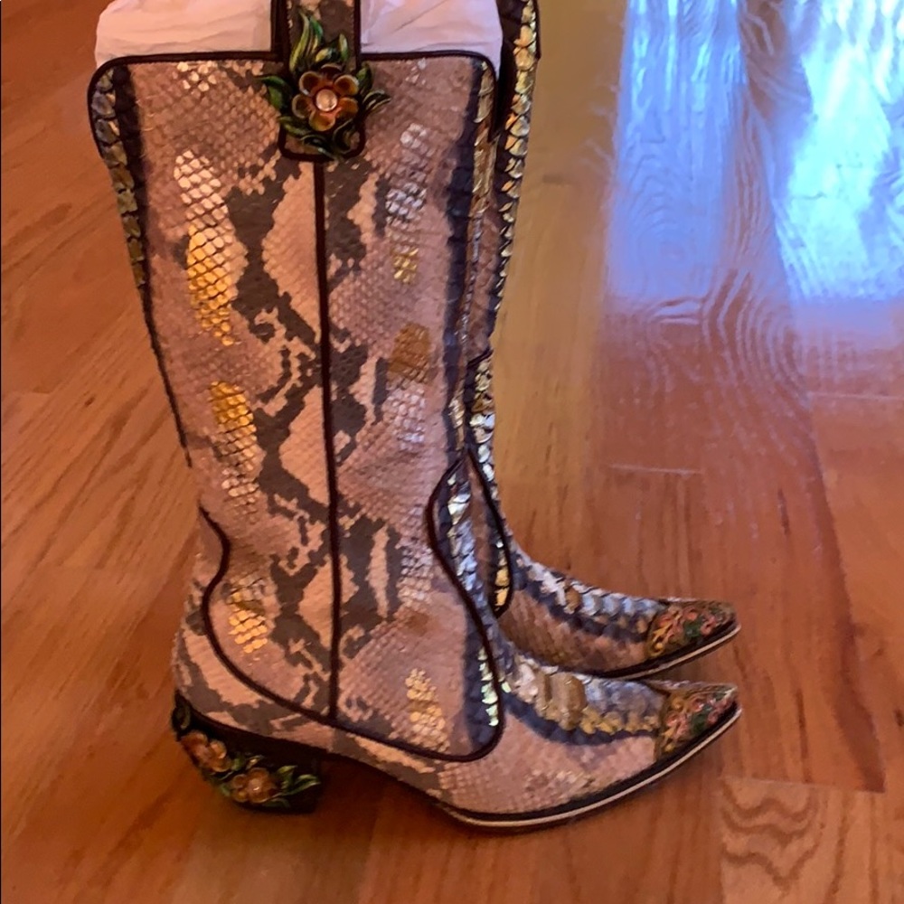 Vicini cowboy boots